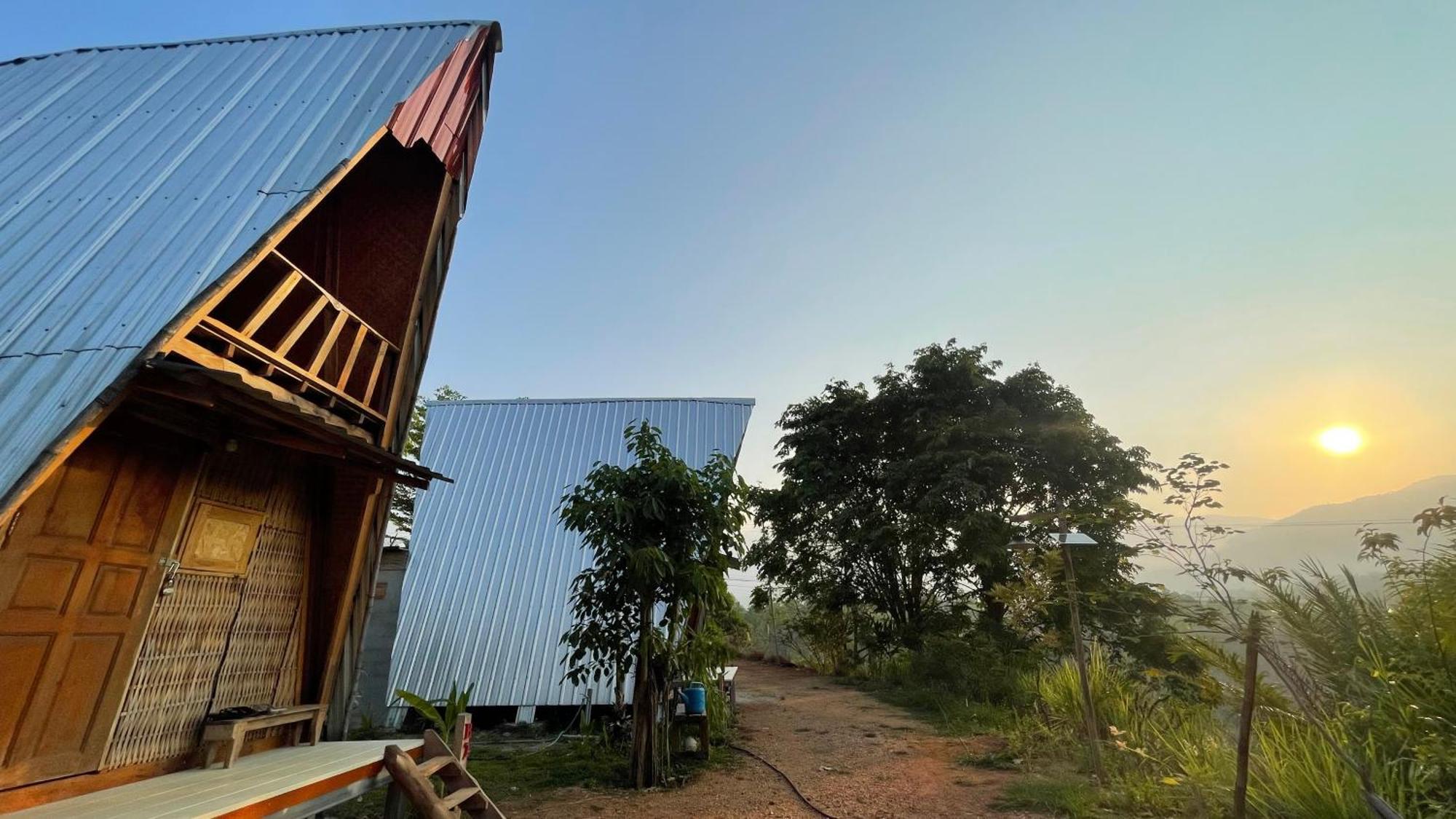 Monsonkeang Camping View ม่อนสันเกี๋ยง Mae Chaem Exteriér fotografie