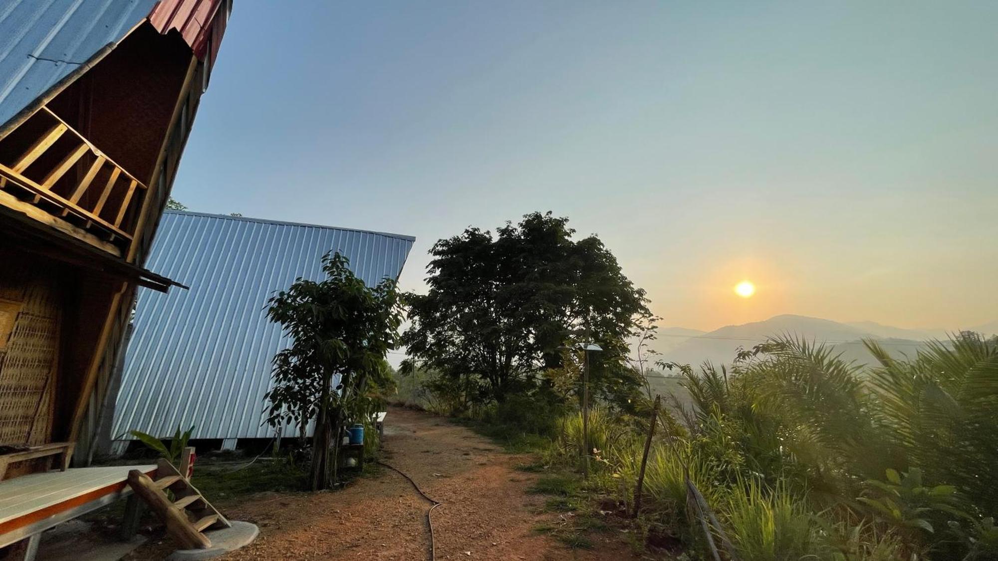 Monsonkeang Camping View ม่อนสันเกี๋ยง Mae Chaem Exteriér fotografie