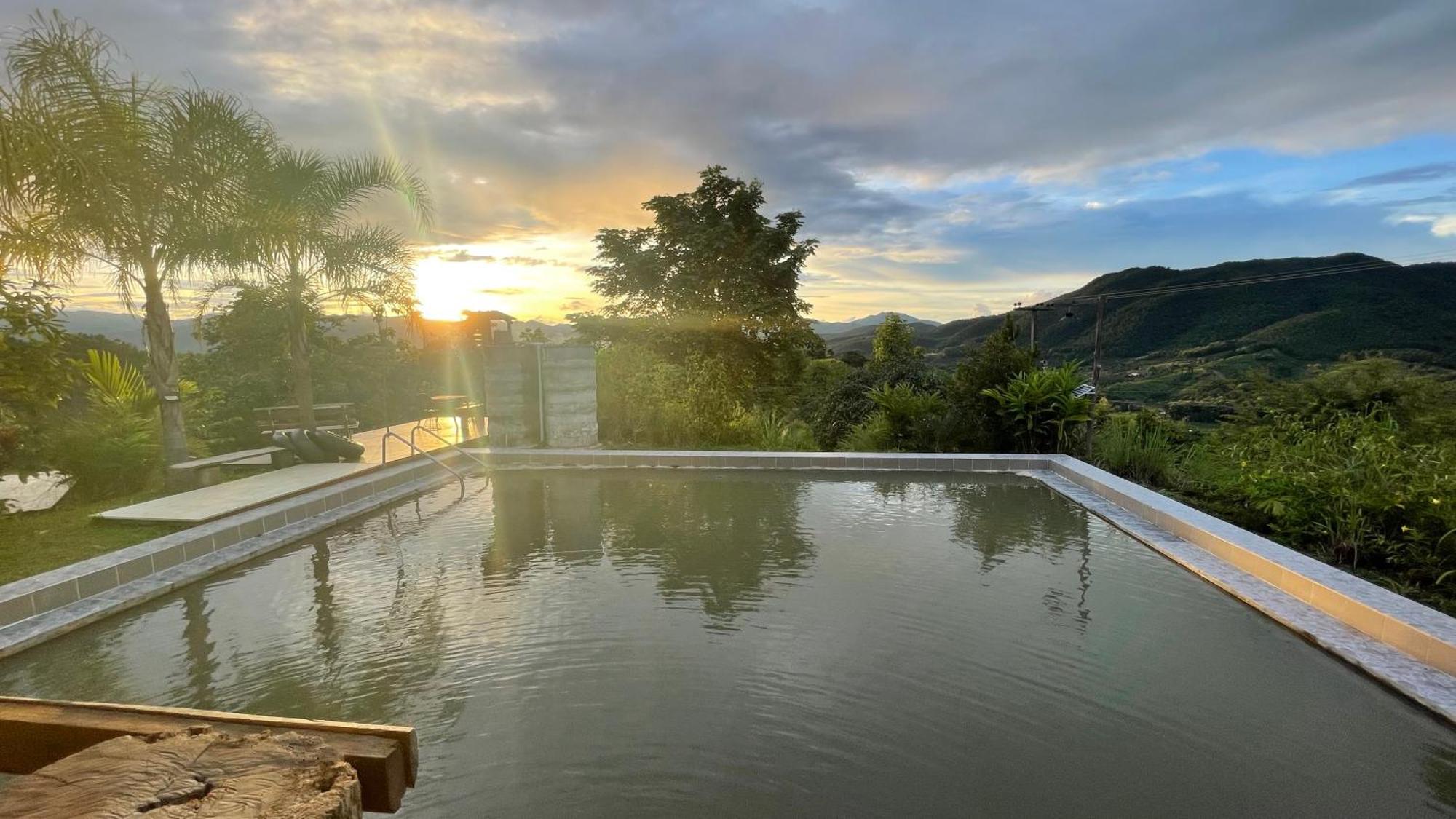 Monsonkeang Camping View ม่อนสันเกี๋ยง Mae Chaem Exteriér fotografie