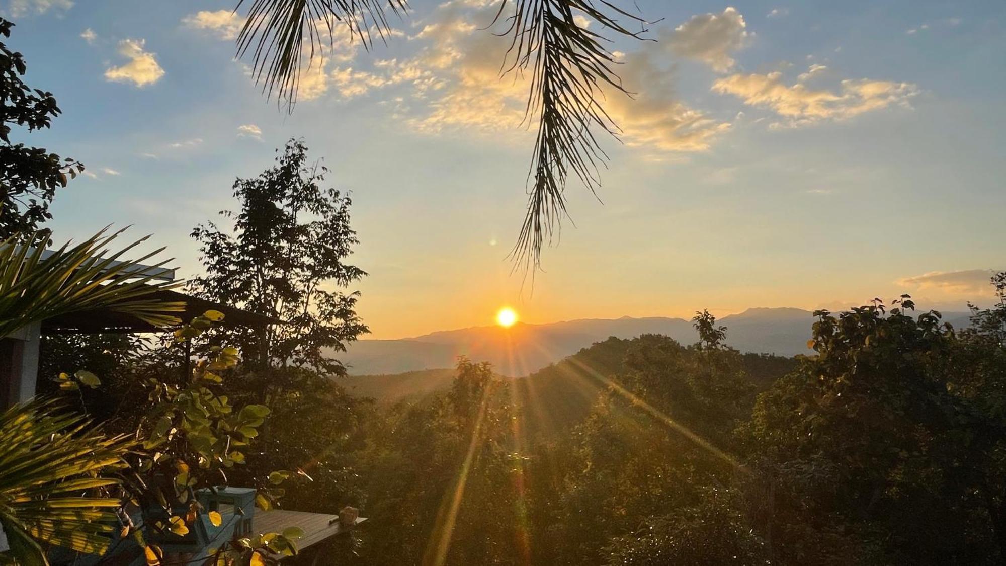 Monsonkeang Camping View ม่อนสันเกี๋ยง Mae Chaem Exteriér fotografie